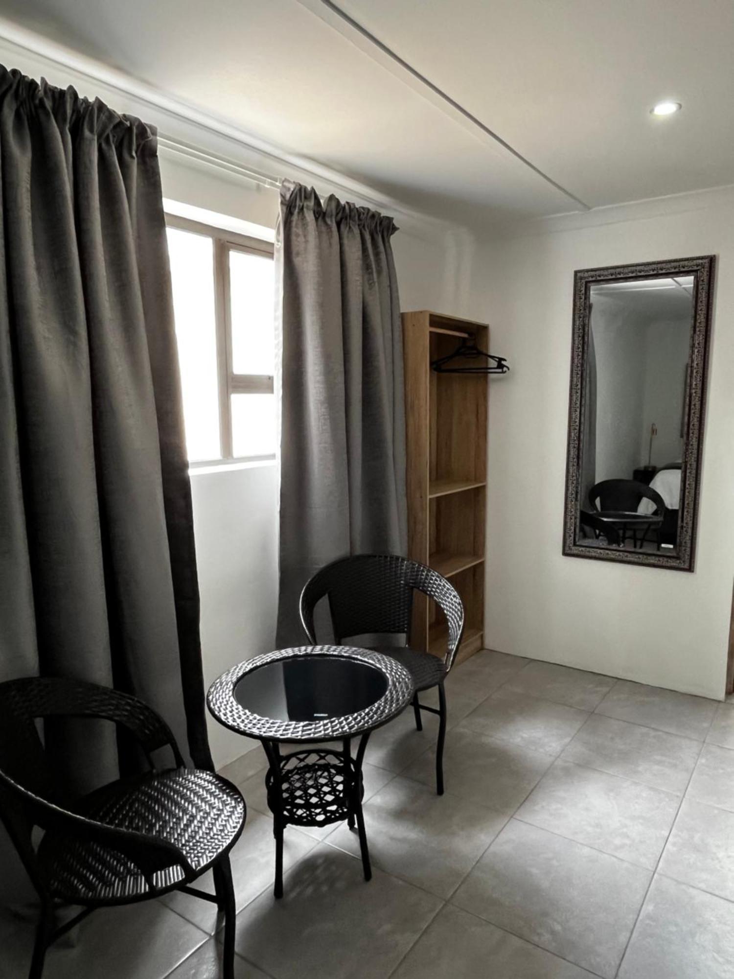 Cradock Guest House & Self Catering Εξωτερικό φωτογραφία