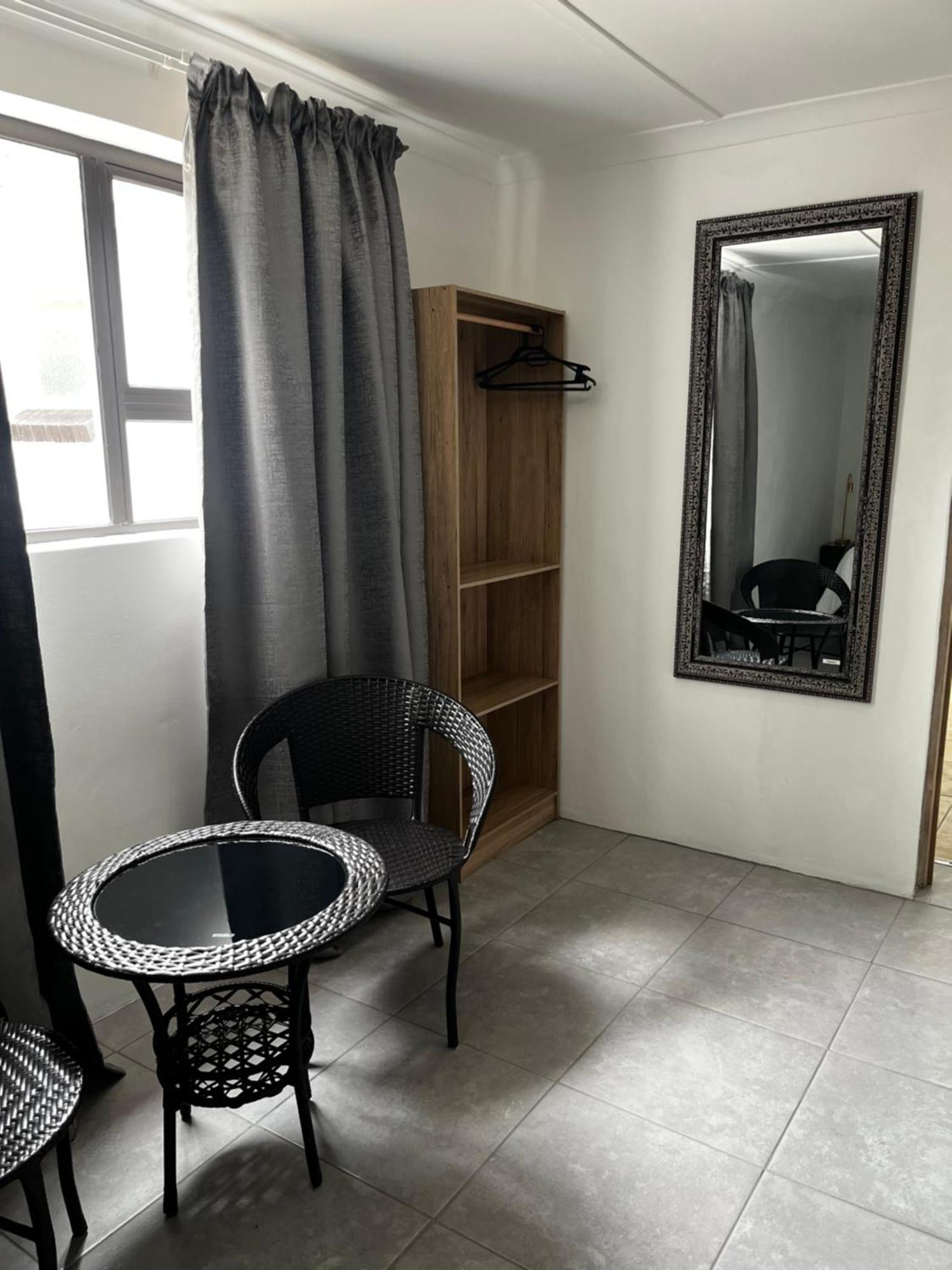 Cradock Guest House & Self Catering Εξωτερικό φωτογραφία