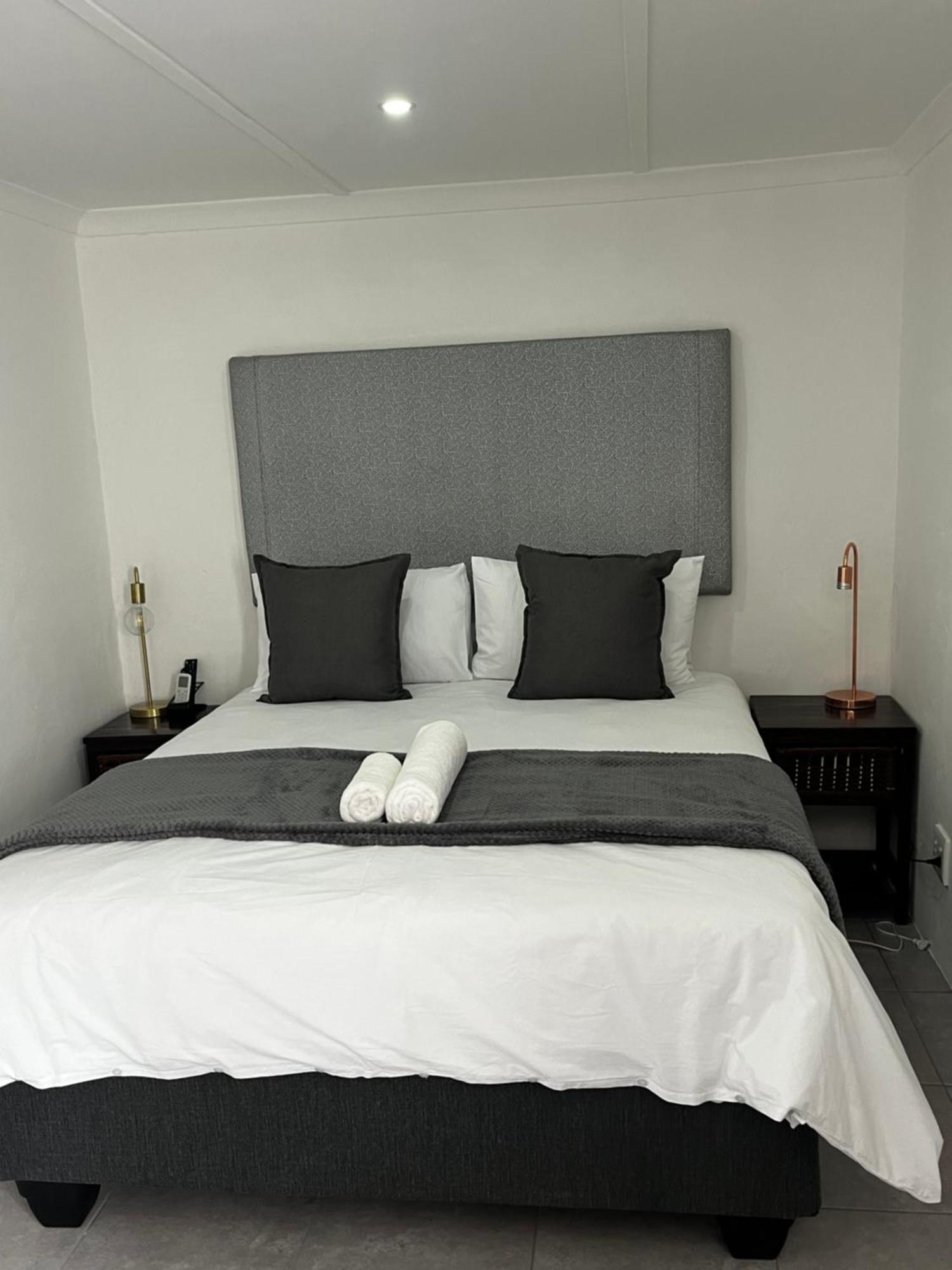 Cradock Guest House & Self Catering Εξωτερικό φωτογραφία